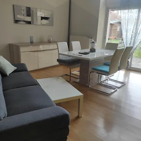 Maison En Sortie D'autoroute A31 Apartment