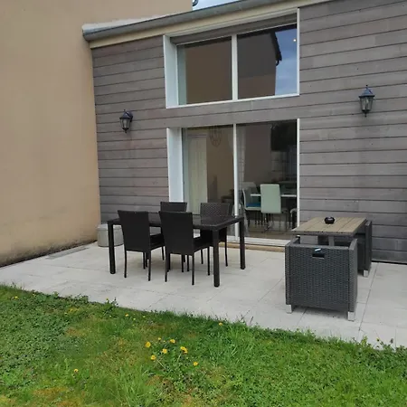 Maison En Sortie D'autoroute A31 Apartment